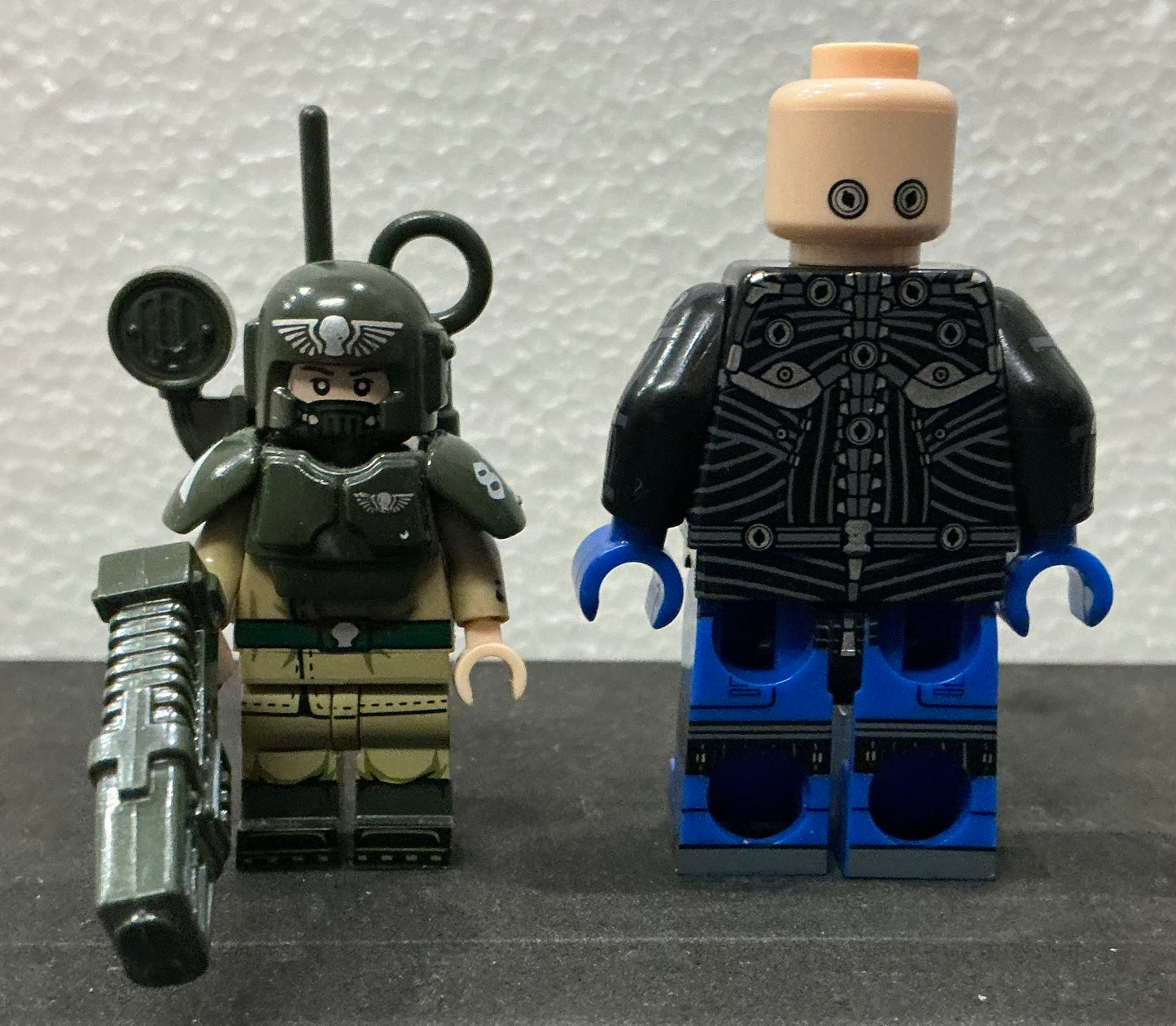 MINIFIGURE WARHAMMER 40K UNIVERS: Ultramarines Space Marines Astartes (7,2cm)custom