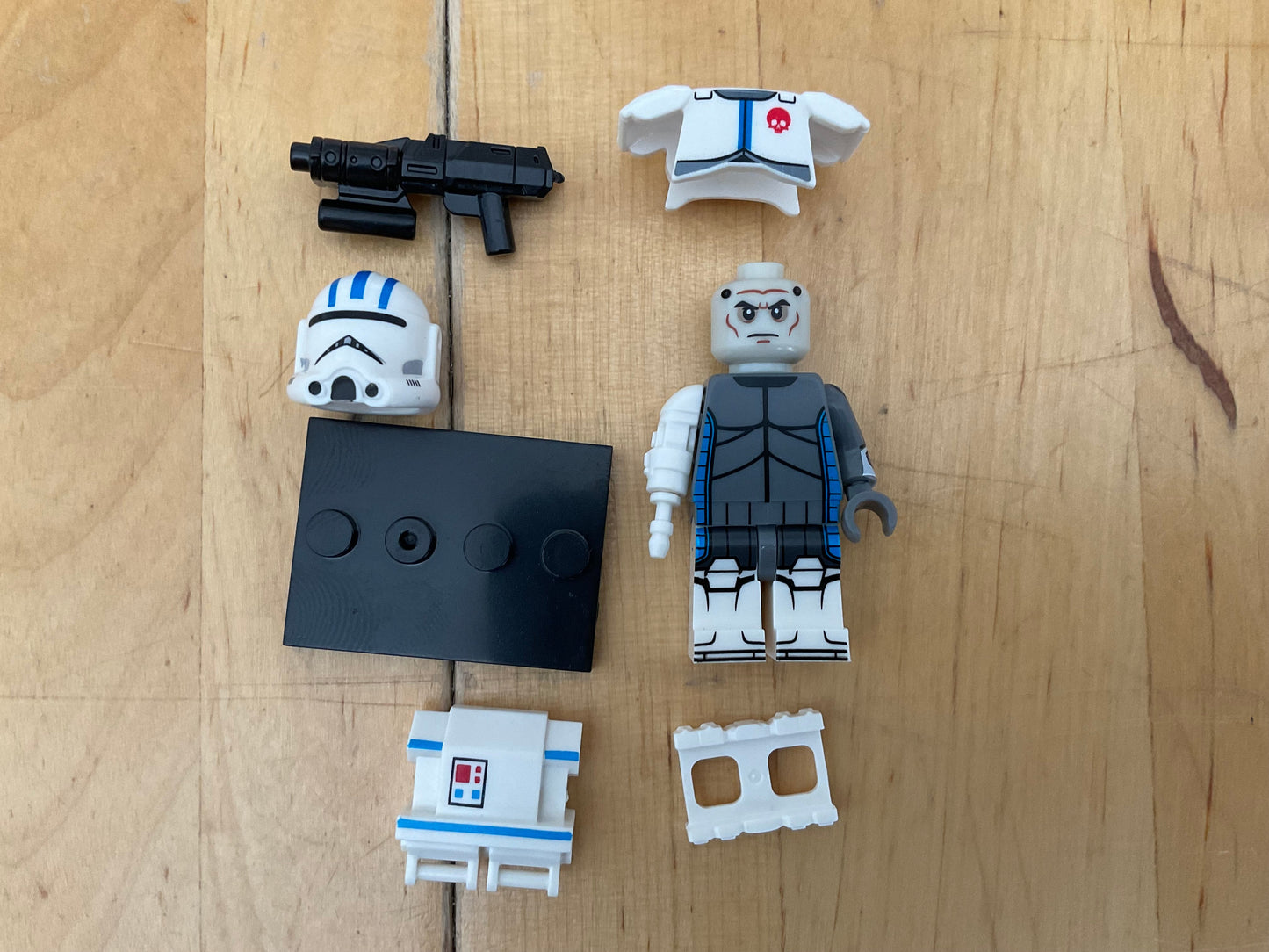MINIFIGURE STAR WARS UNIVERS: ECHO"THE BAD BATCH CLONETROOPER saison 1" CUSTOM