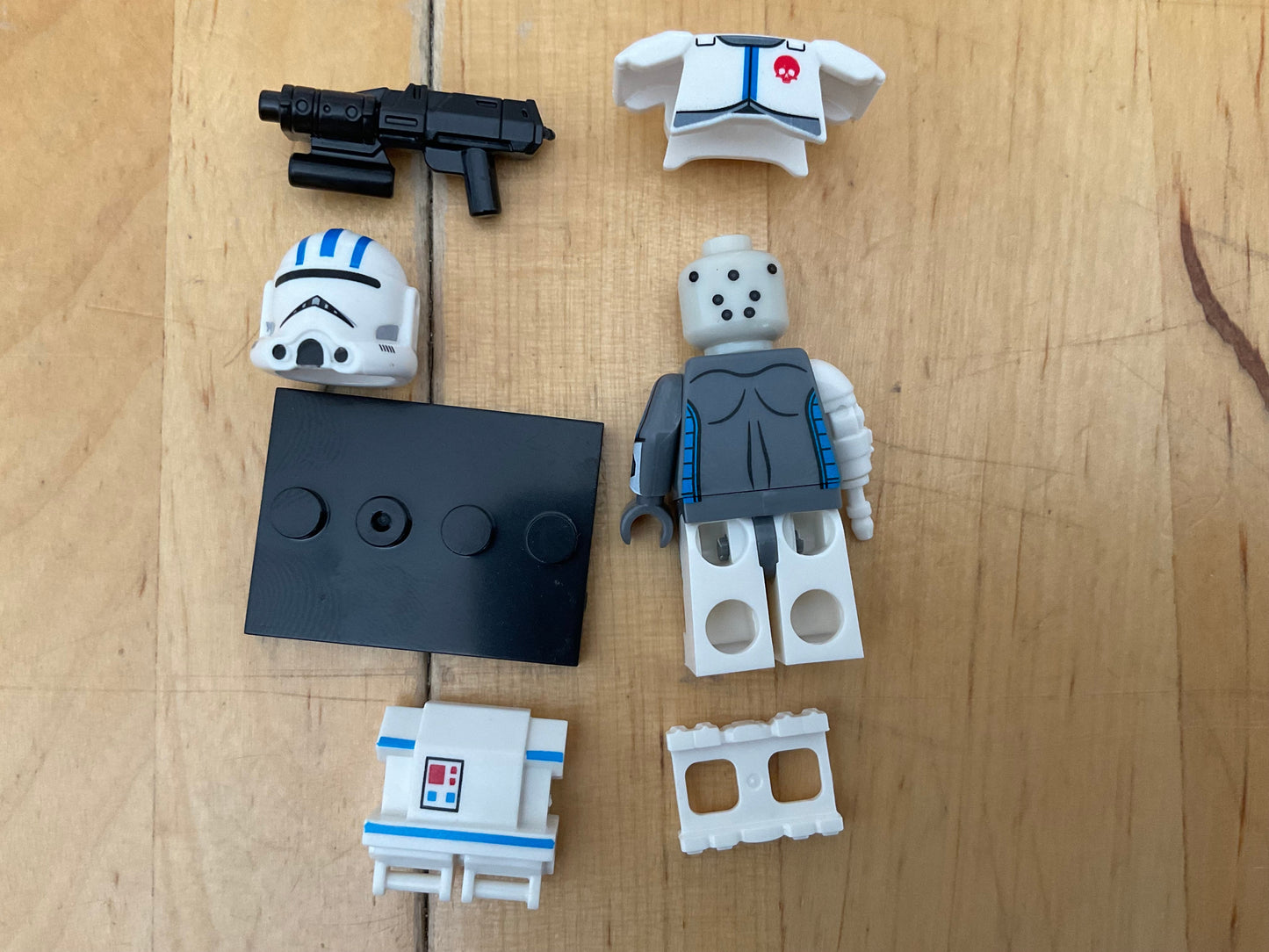 MINIFIGURE STAR WARS UNIVERS: ECHO"THE BAD BATCH CLONETROOPER saison 1" CUSTOM