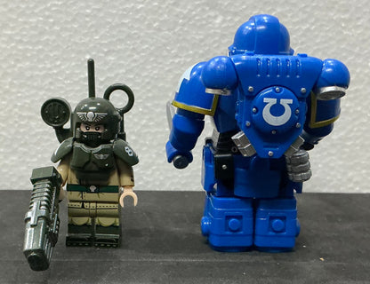 MINIFIGURE WARHAMMER 40K UNIVERS: Ultramarines Space Marines Astartes (7,2cm)custom