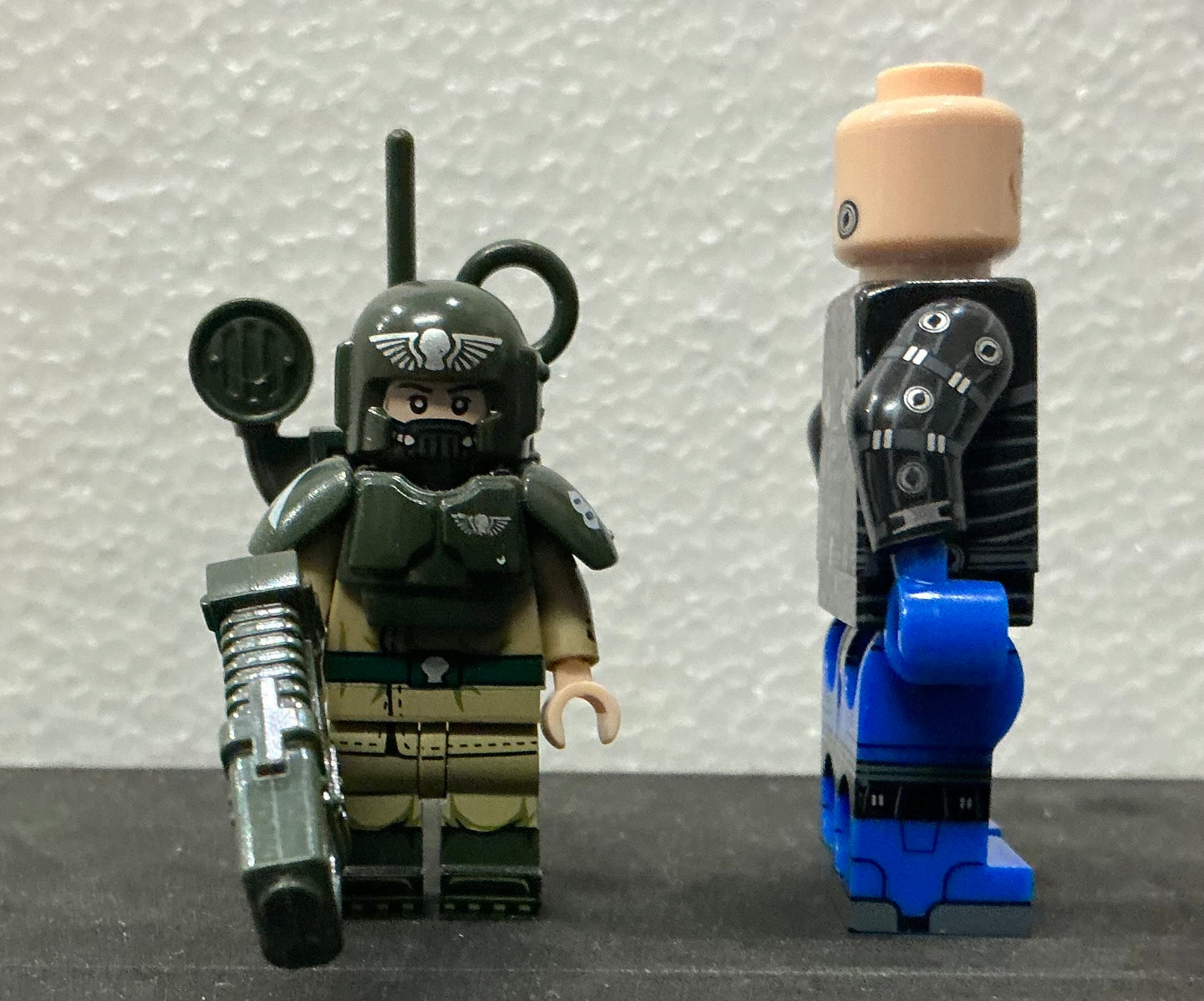 MINIFIGURE WARHAMMER 40K UNIVERS: Ultramarines Space Marines Astartes (7,2cm)custom