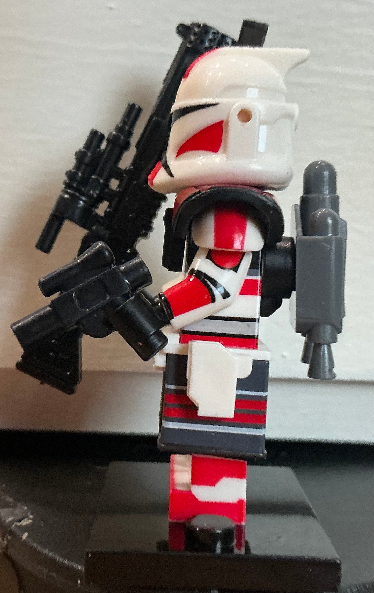 MINIFIGURE STAR WARS UNIVERS: CORUSCANT CLONE TROOPER COMMANDER FOX Custom