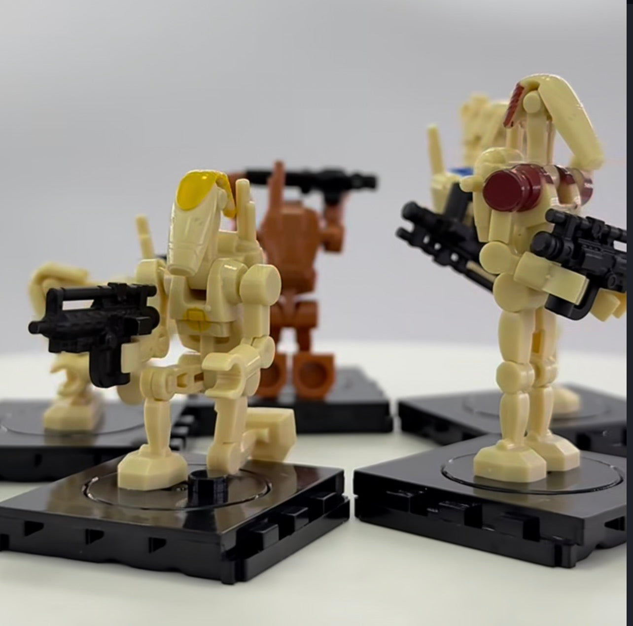 ⭐️ TOP ZEDBRICK 2026 ⭐️MINIFIGURE STAR WARS UNIVERS: BATTLE DROID SECURITY DROID (new model) ⭐️⭐️Custom