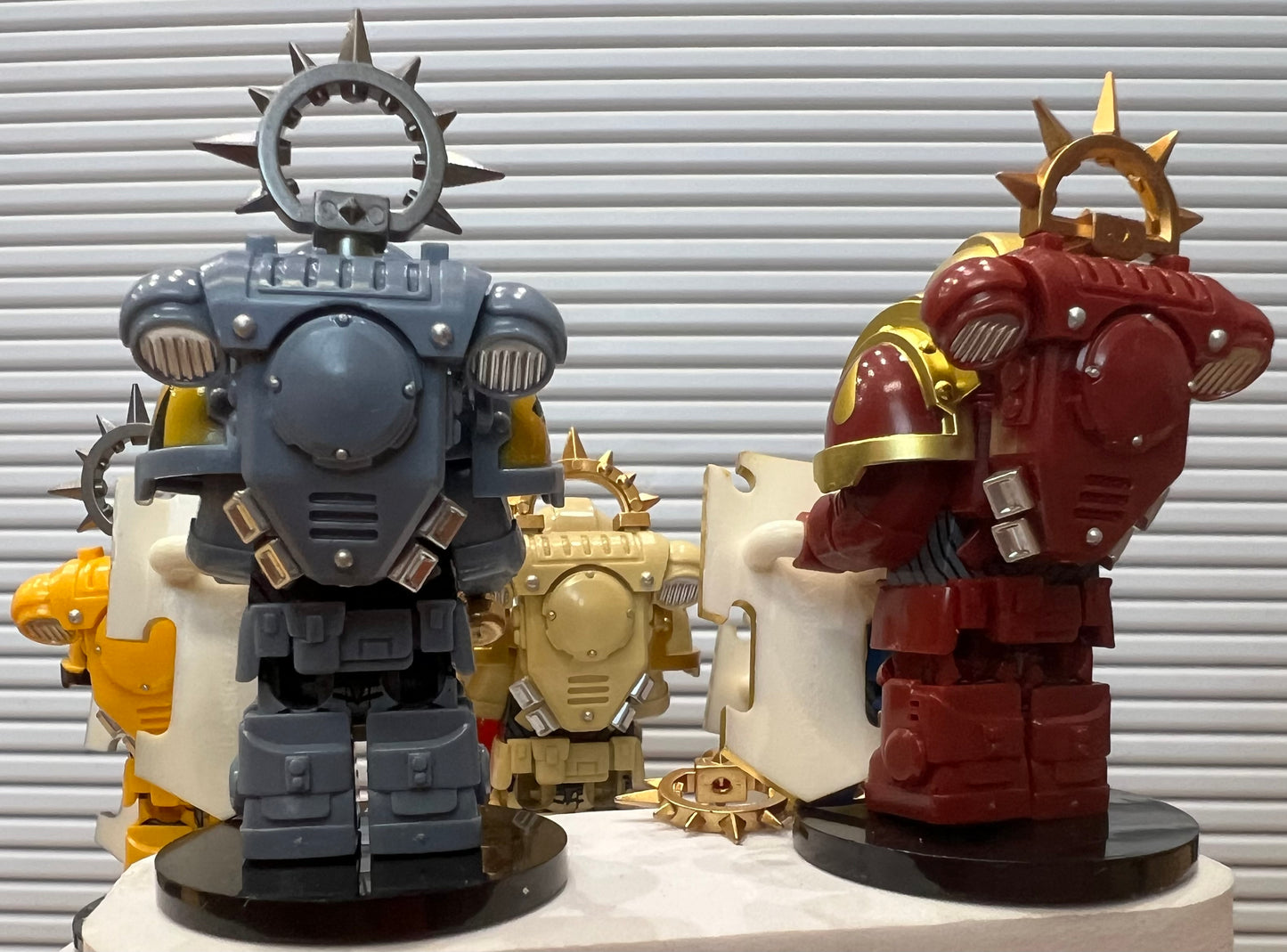 MINIFIGURE WARHAMMER 40K UNIVERS: IMPÉRIAL FISTES BLADEGUARD VÉTÉRAN custom