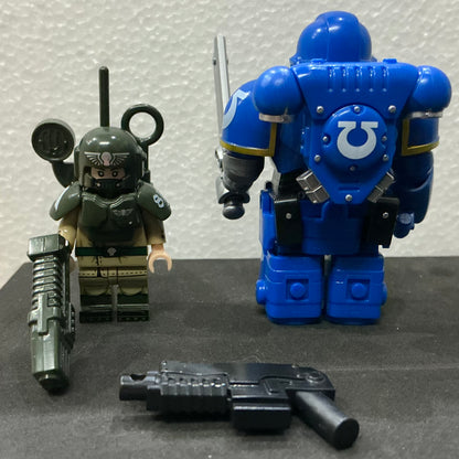 MINIFIGURE WARHAMMER 40K UNIVERS: Ultramarines Space Marines Astartes (7,2cm)custom
