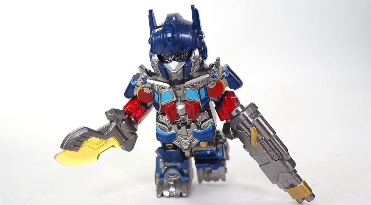 EDITION ULTRA LIMITED MINIFIGURE TRANSFORMERS UNIVERS: OPTIMUS PRIME CUSTOM