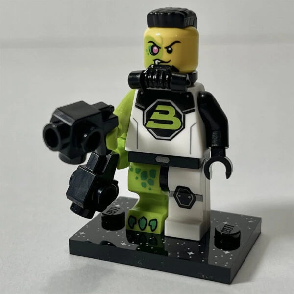 MINIFIGURE SPACE SÉRIES 26: Mutated Blacktron "socle+fascicule" custom