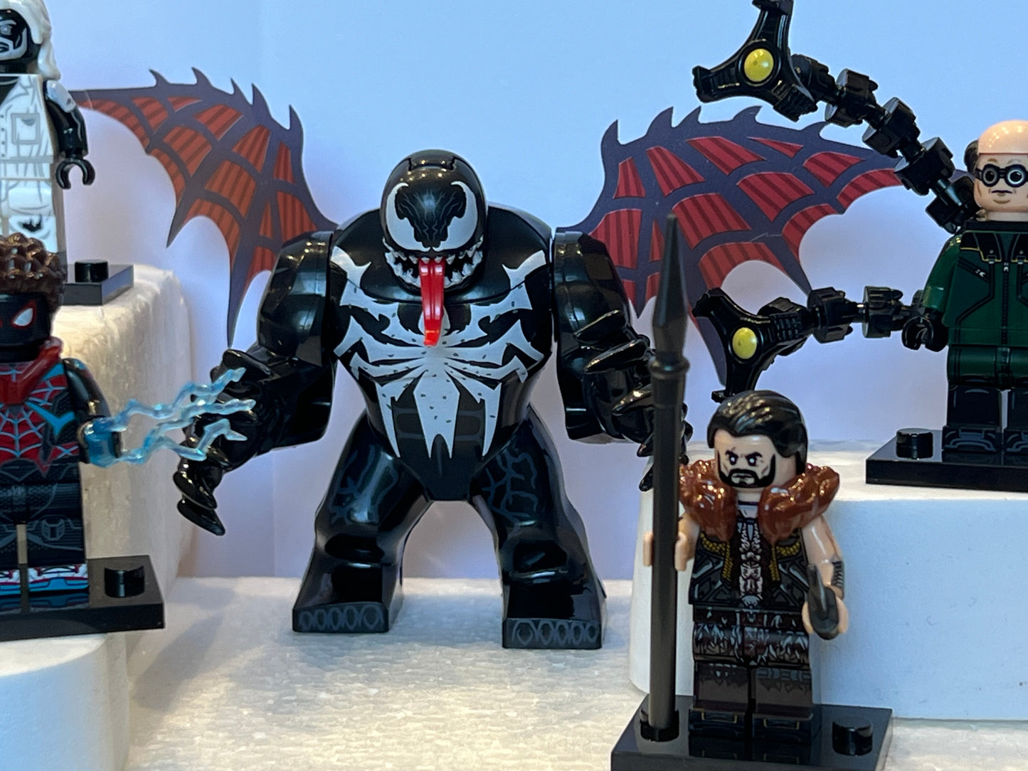 BIG MINIFIGURE VENOM WITH WINGS (Spiderman 2 game) custom