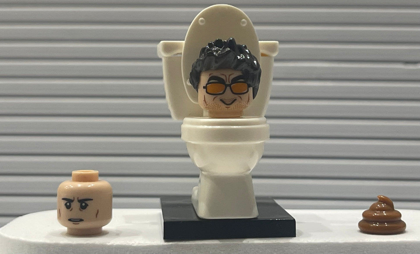 MINIFIGURE SKIBIDI TOILET  custom