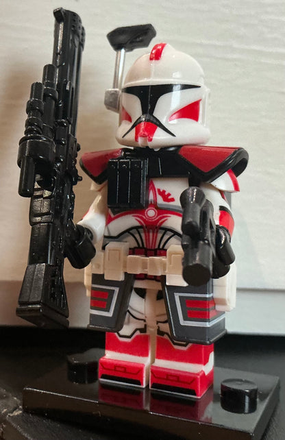 MINIFIGURE STAR WARS UNIVERS: CORUSCANT CLONE TROOPER COMMANDER FOX Custom