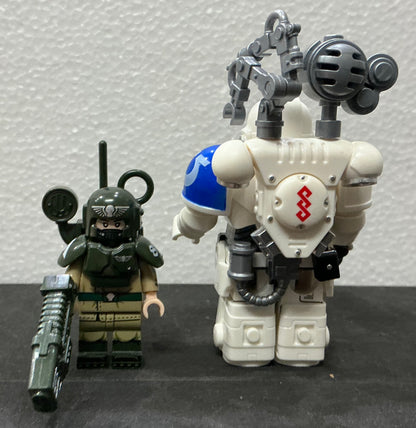 MINIFIGURE WARHAMMER 40K UNIVERS: Ultramarines Space Marines Astartes (8,2cm)custom