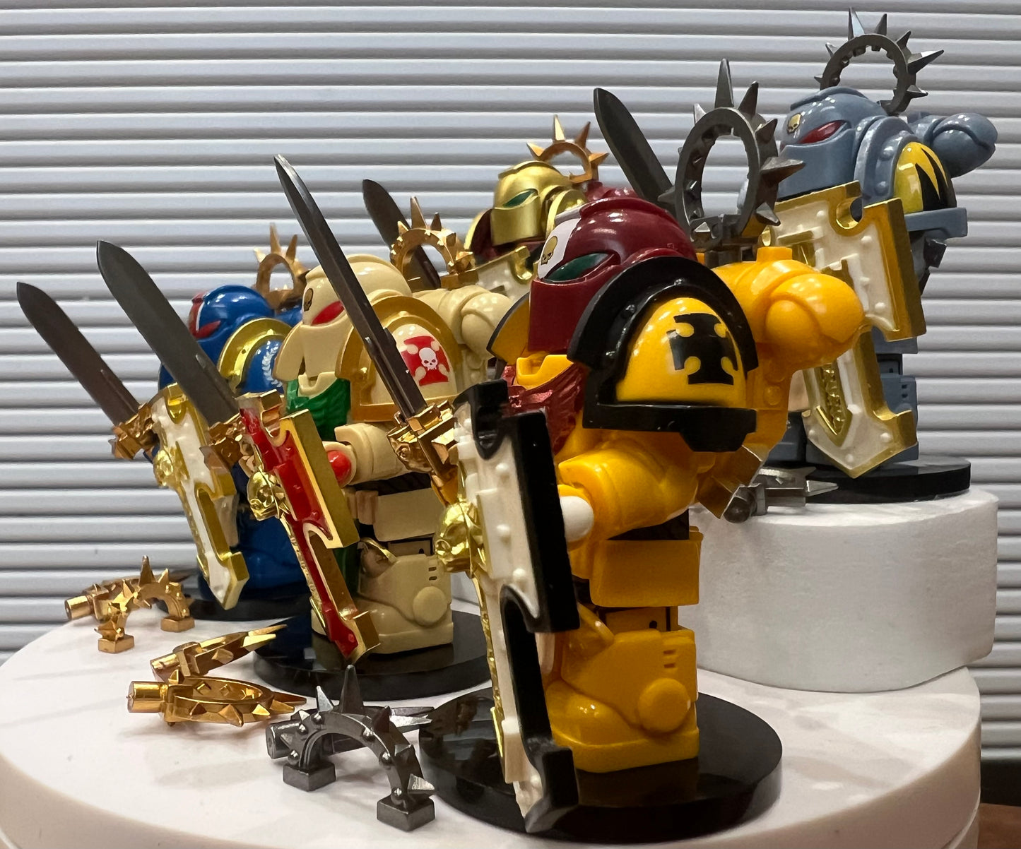 MINIFIGURE WARHAMMER 40K UNIVERS: IMPÉRIAL FISTES BLADEGUARD VÉTÉRAN custom