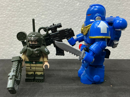 MINIFIGURE WARHAMMER 40K UNIVERS: Ultramarines Space Marines Astartes (7,2cm)custom
