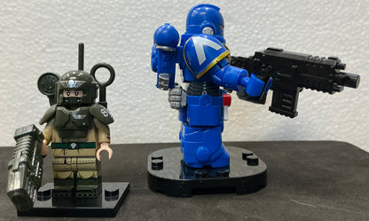 MINIFIGURE WARHAMMER 40K UNIVERS: Ultramarines Space Marines Astartes (7,2cm)custom