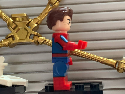 MINIFIGURE  SPIDER-MAN "Tom Holland"custom