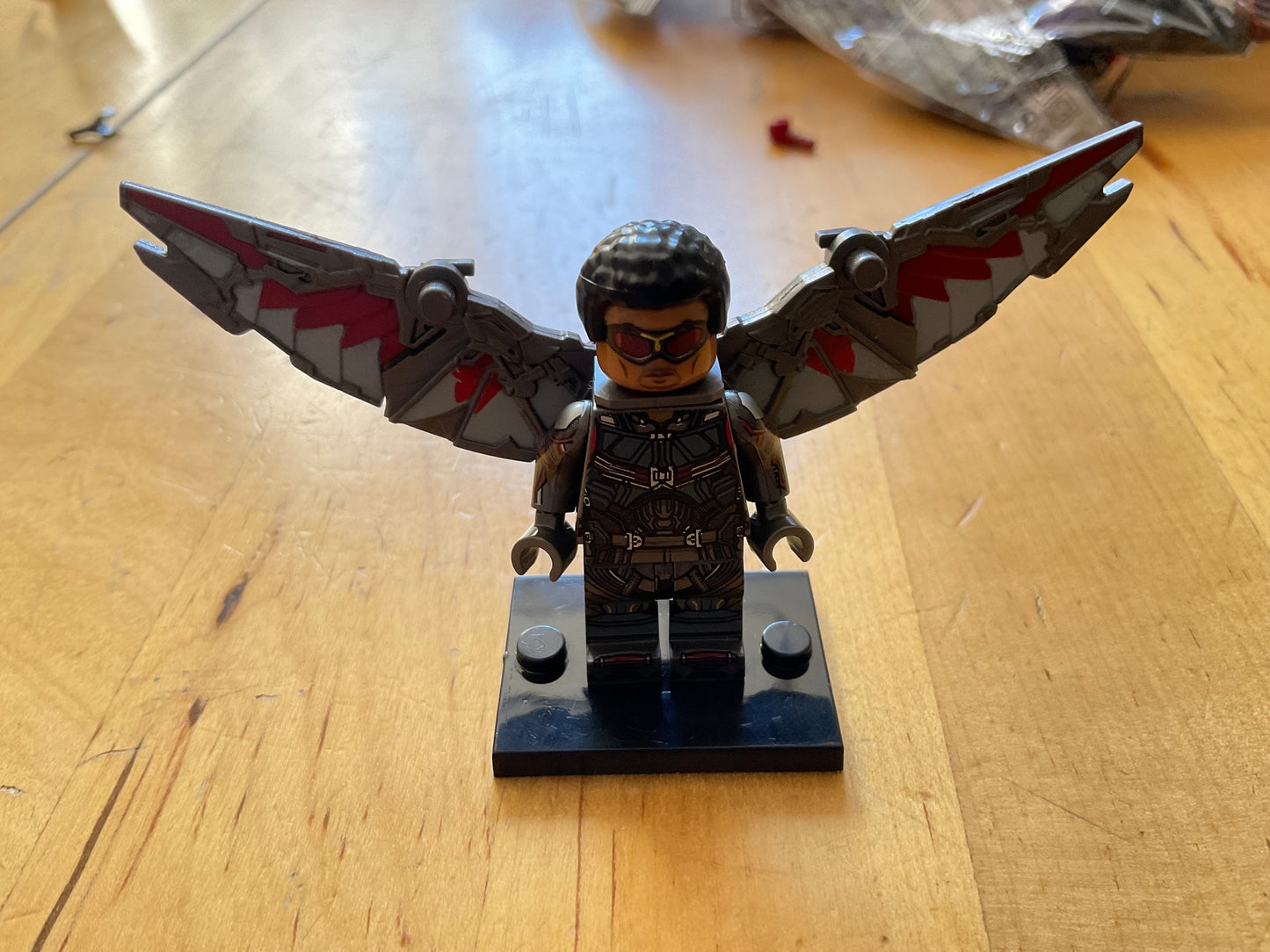 ♥️♥️♥️MINIFIGURE MARVEL UNIVERS: FALCON ♥️♥️♥️CUSTOM