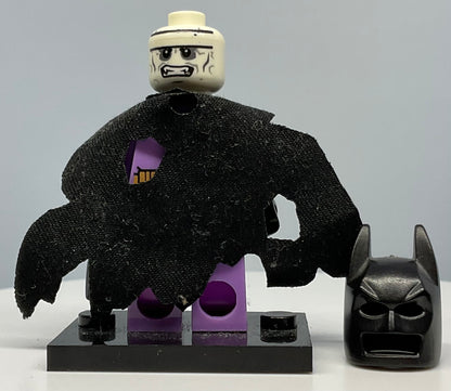 MINIFIGURE  BATMAN